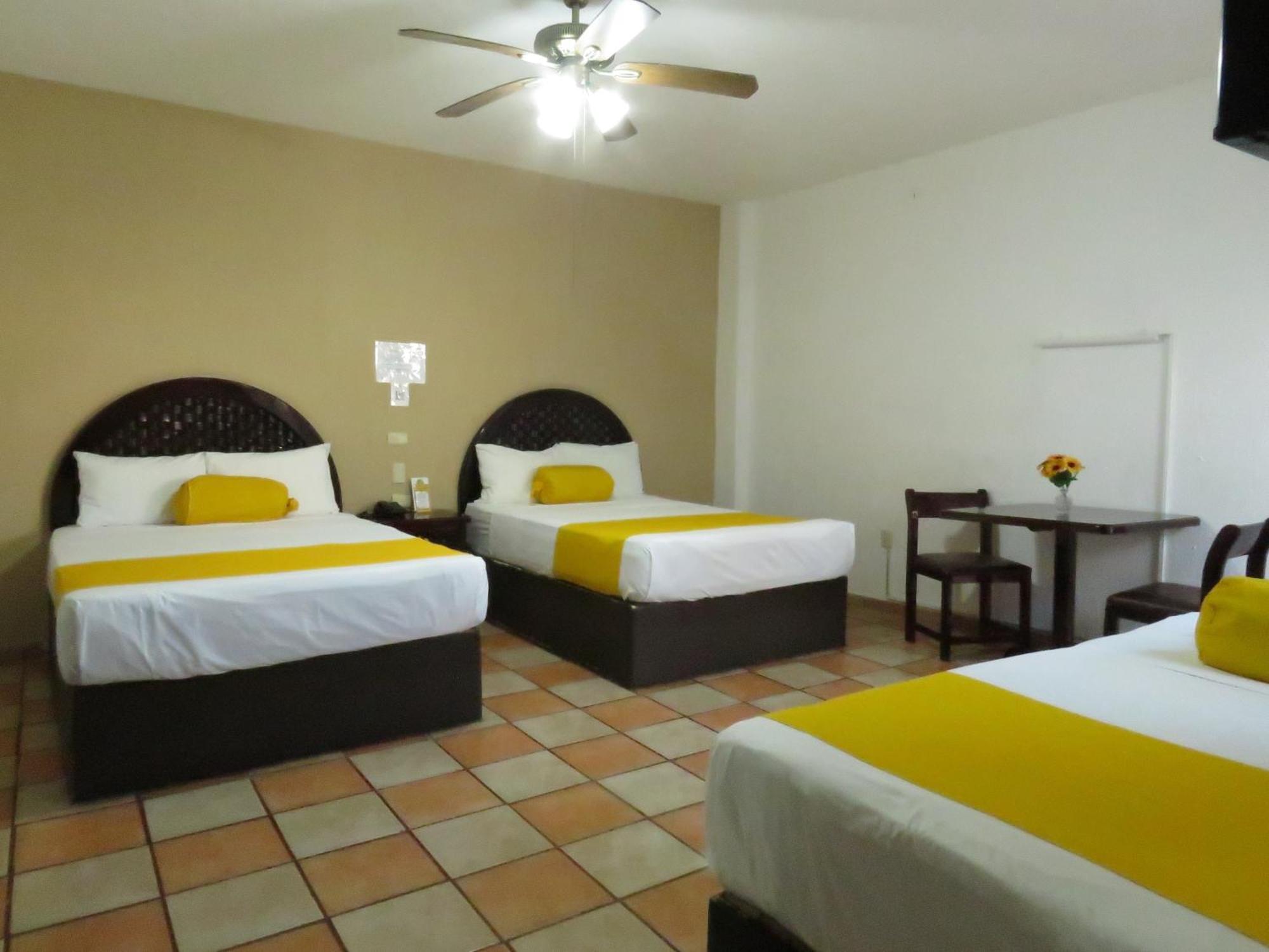 Hotel Los Girasoles Tepic Zewnętrze zdjęcie